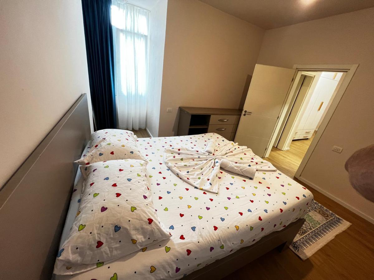 Appartement Tirana Main Square Extérieur photo