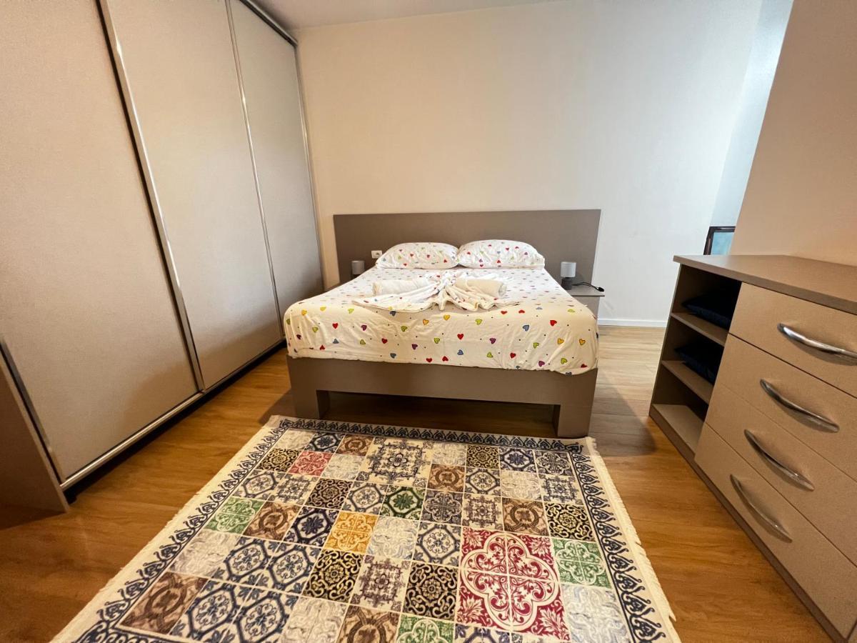 Appartement Tirana Main Square Extérieur photo